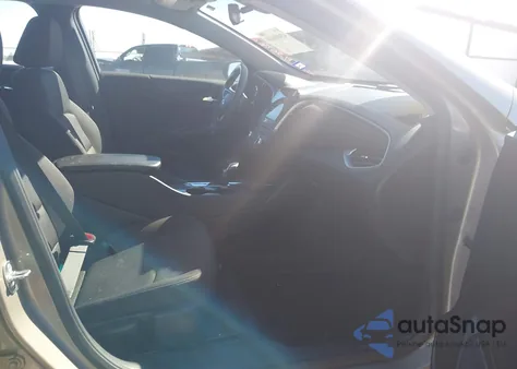 2025 Chevrolet Malibu Fwd 1Lt из США, поврежденный, VIN 1G1ZD5STXSF124995